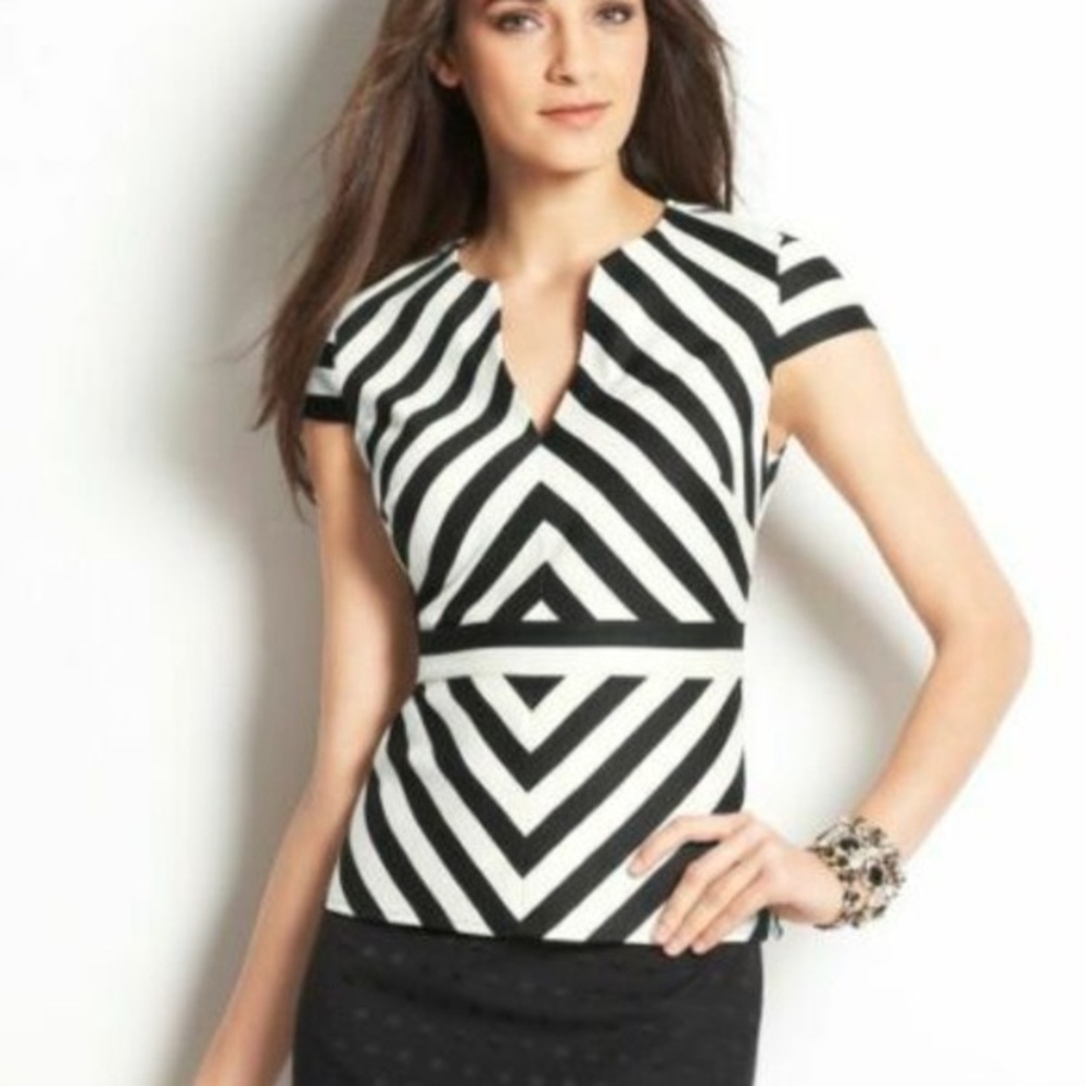 Ann Taylor Sz 14 Black & White Chevron Peplum Top